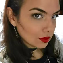 <em><strong>Cristina M.</strong></em>